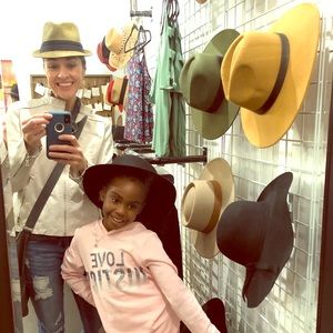 Meet your Posher, Janea